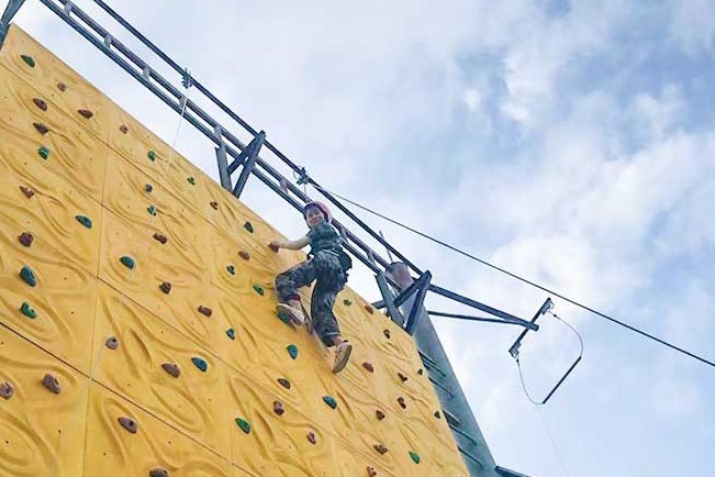 极限攀岩