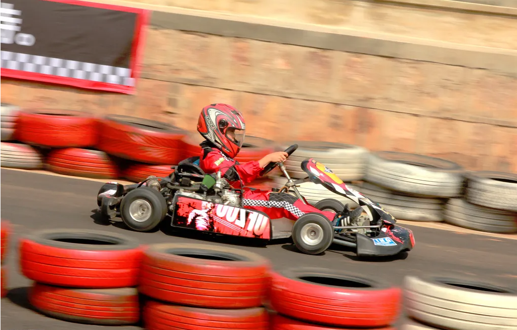 1657618431598657.jpg 卡丁车.jpg